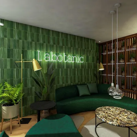ホテル Mercure Montparnasse Pasteur 4*