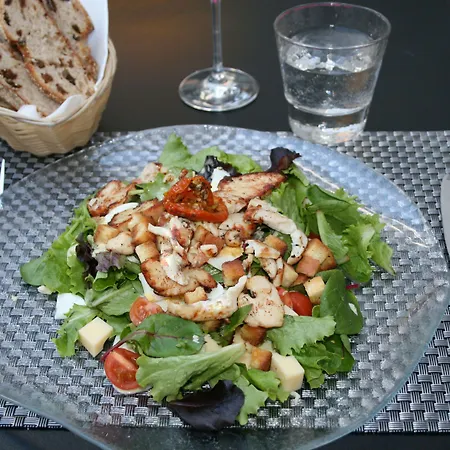 Mercure Montparnasse Pasteur 4*