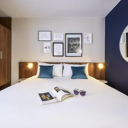 Mercure Montparnasse Pasteur 4* パリ