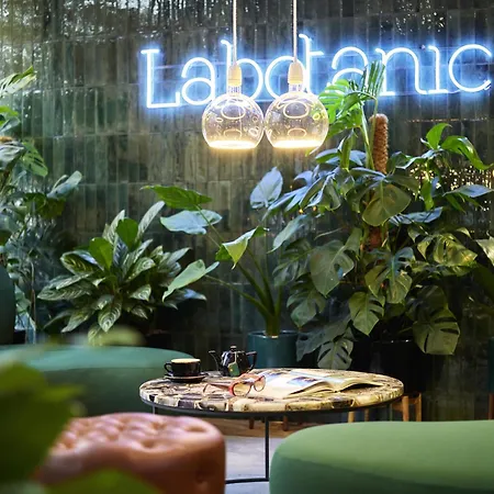 Mercure Montparnasse Pasteur Hotel