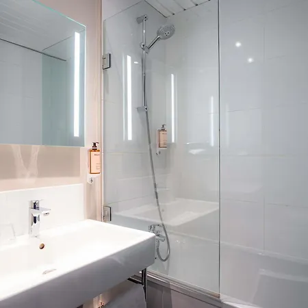 Mercure Montparnasse Pasteur فندق باريس