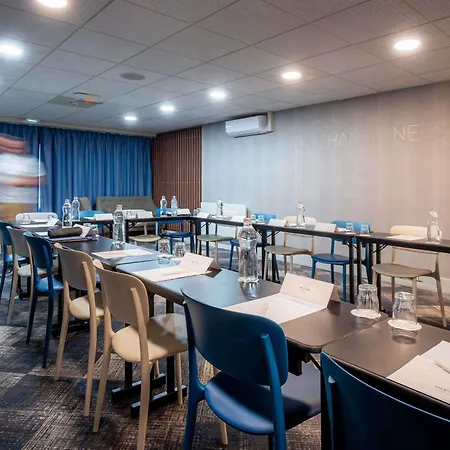 מלון Mercure Montparnasse Pasteur פריז