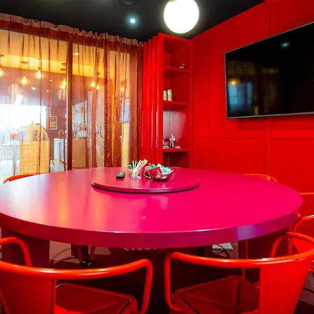 מלון Mercure Montparnasse Pasteur 4*