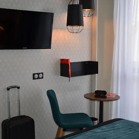 Otel Mercure Montparnasse Pasteur 4*