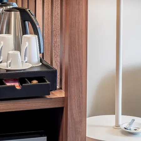 Mercure Montparnasse Pasteur فندق باريس