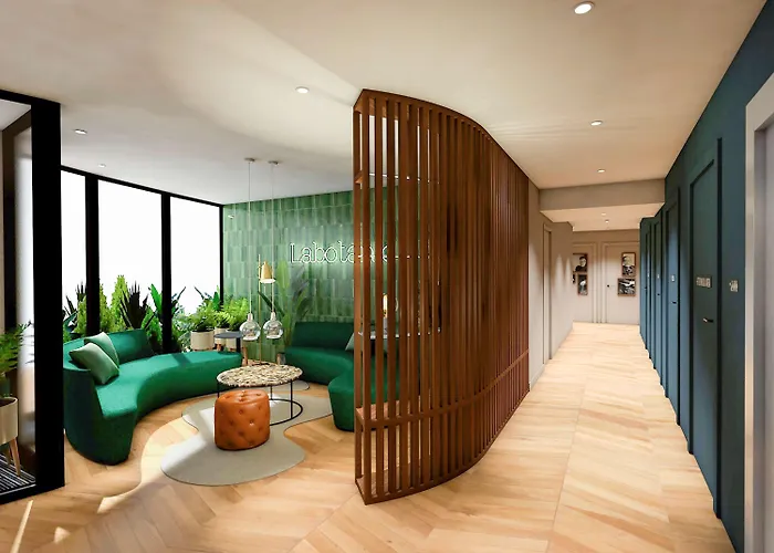 ホテル Mercure Montparnasse Pasteur 4*