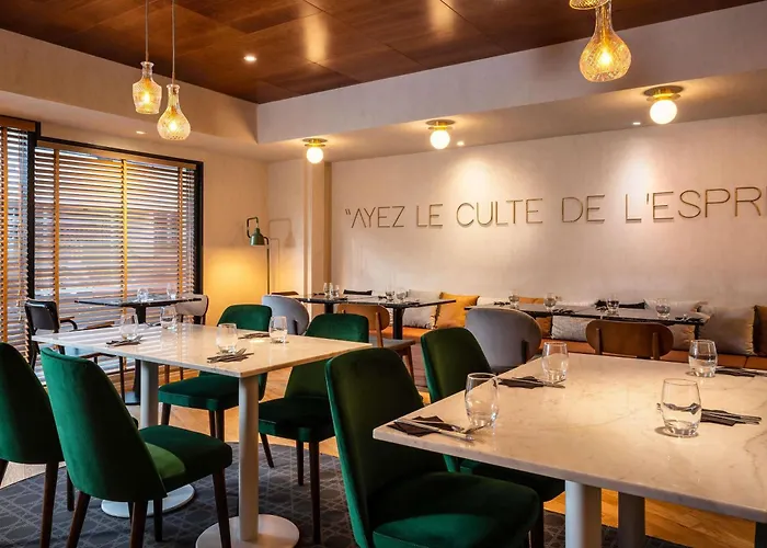 Mercure Montparnasse Pasteur 4*