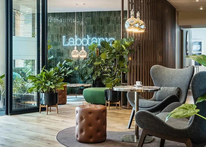 Hotel Mercure Montparnasse Pasteur