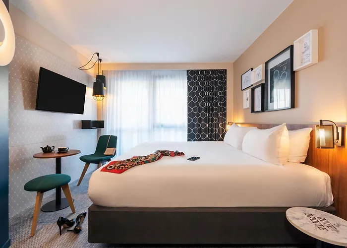 فندق Mercure Montparnasse Pasteur 4*