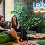 Mercure Montparnasse Pasteur 4*