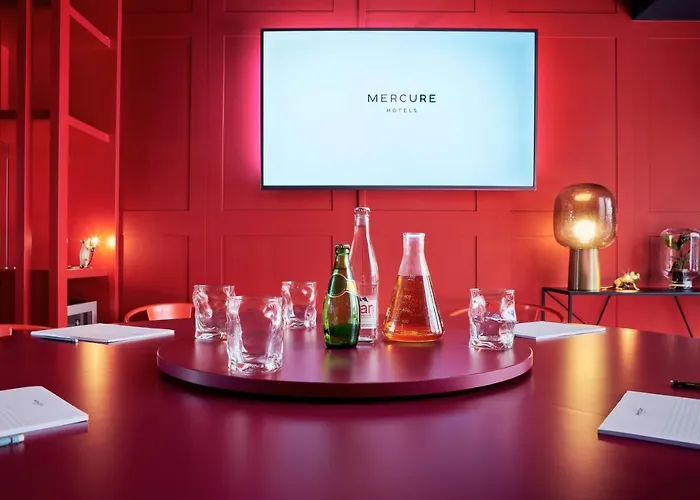 Mercure Montparnasse Pasteur Hotell 4*