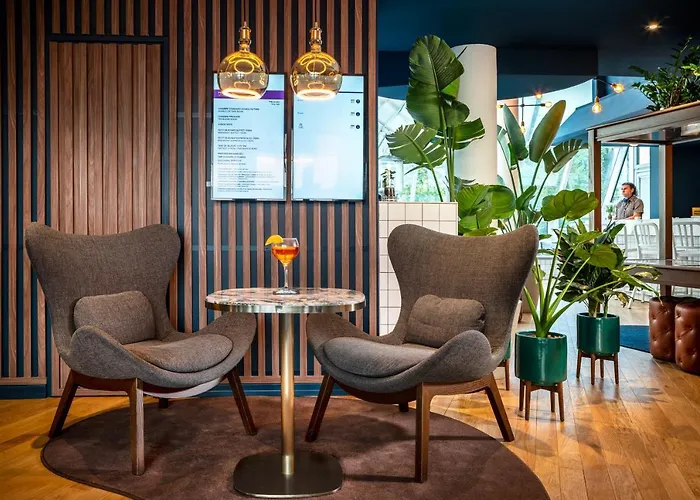 Mercure Montparnasse Pasteur Hotell 4*