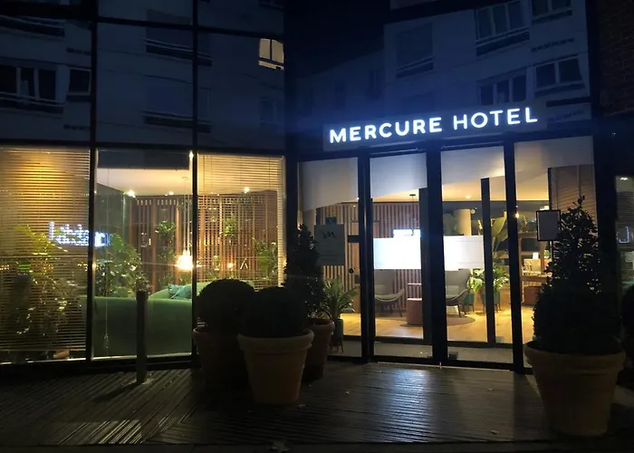 Mercure Montparnasse Pasteur Hotell 4*