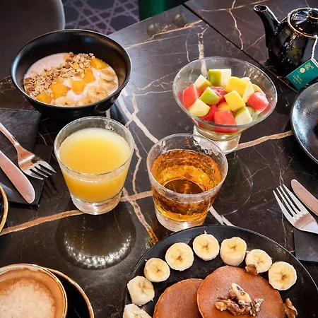 Mercure Montparnasse Pasteur Hotel 4*