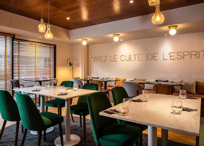 Mercure Montparnasse Pasteur 4*