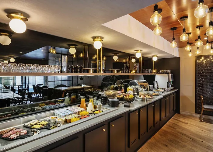 Hotel Mercure Montparnasse Pasteur Paris